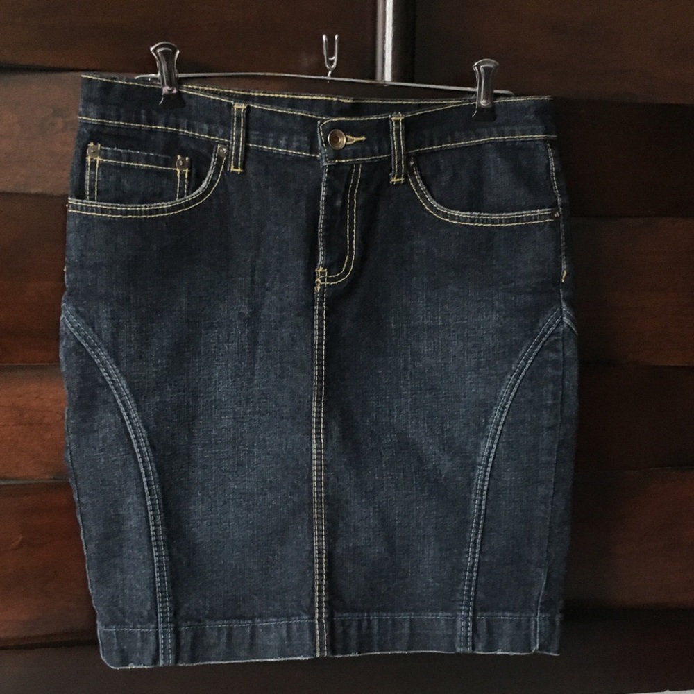❌SOLD❌ X2 Denim Laboratory Denim Fitted Skirt